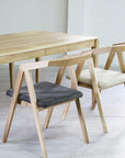 BOOKER.T CHAIR ( OAK / WALNUT )