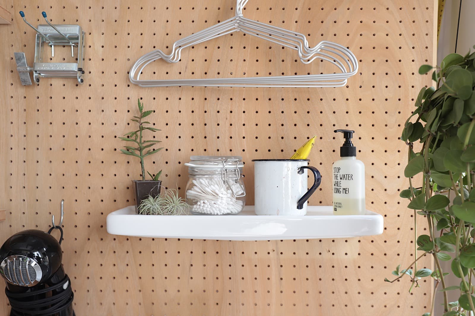 toolbox | Ceramic Rack