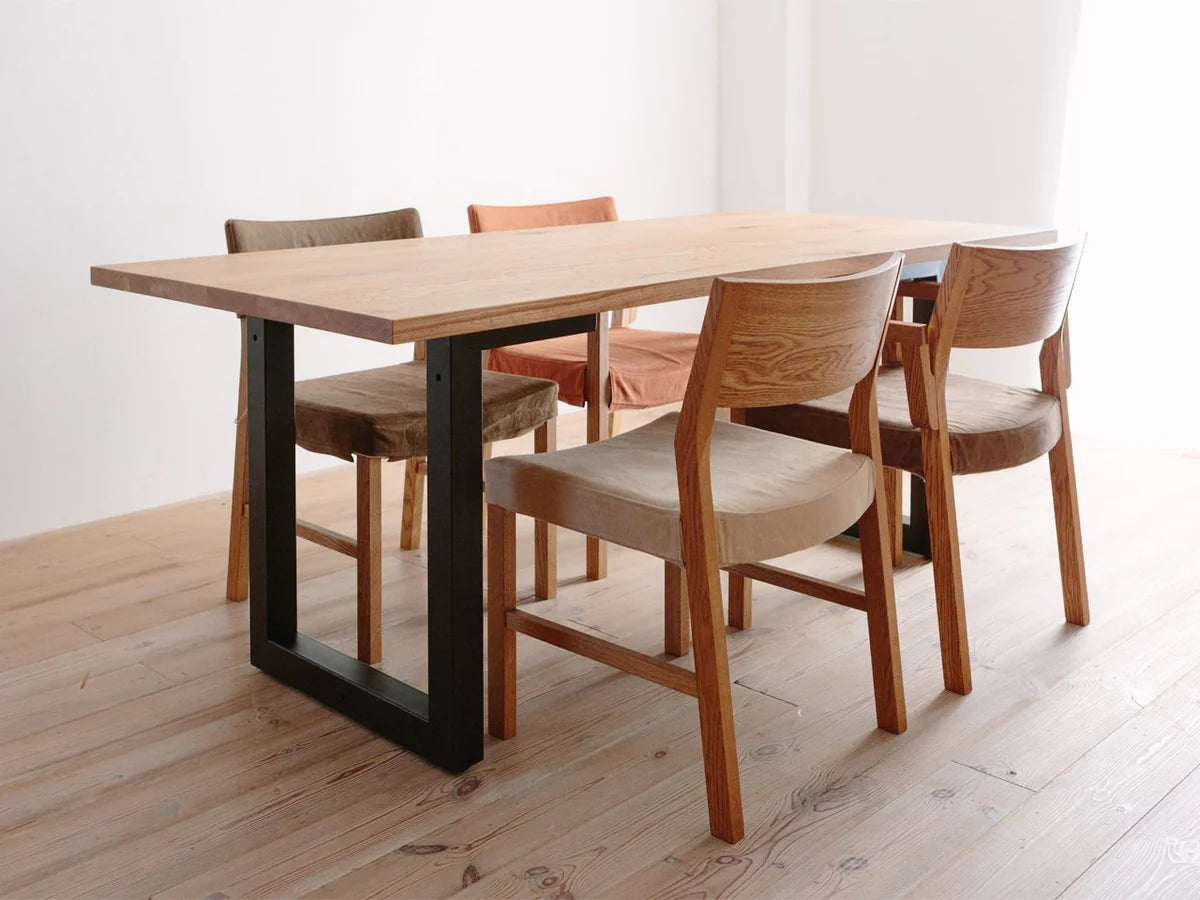 RIPOSO WOOD BACK SIDE CHAIR