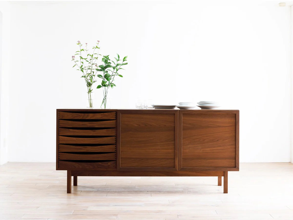 CORNICE CHEST & DOOR 168