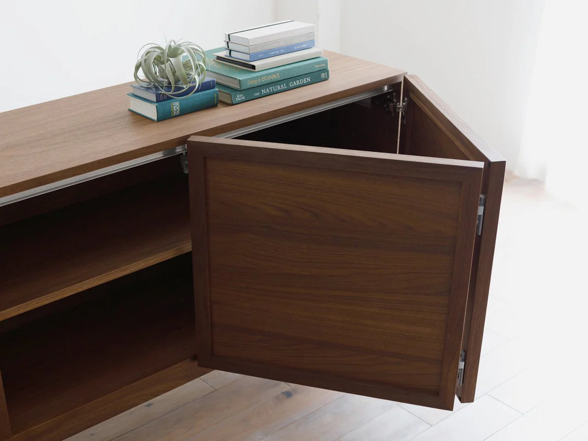 CORNICE CHEST & DOOR 168