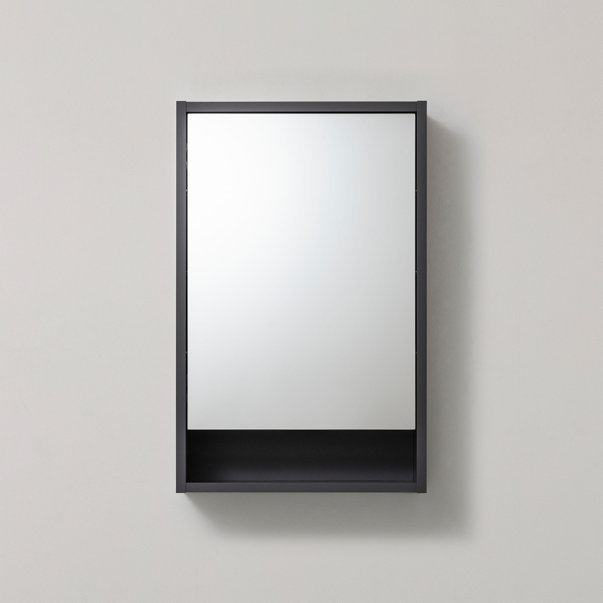 toolbox | Cropped Mirror Cabinet - W460