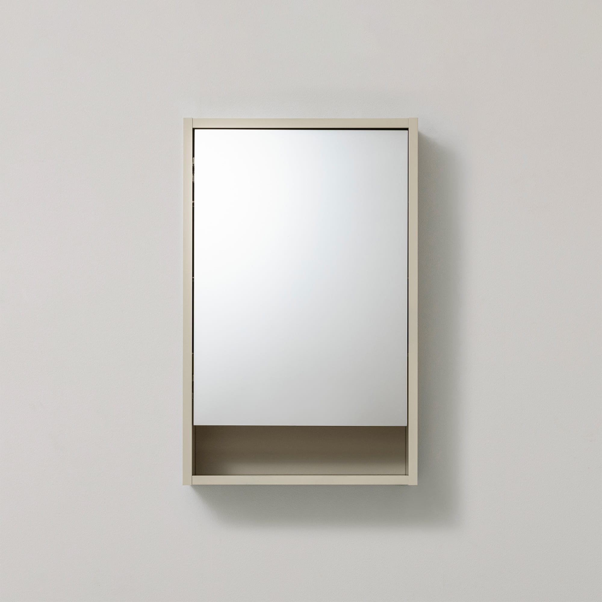 toolbox | Cropped Mirror Cabinet - W460