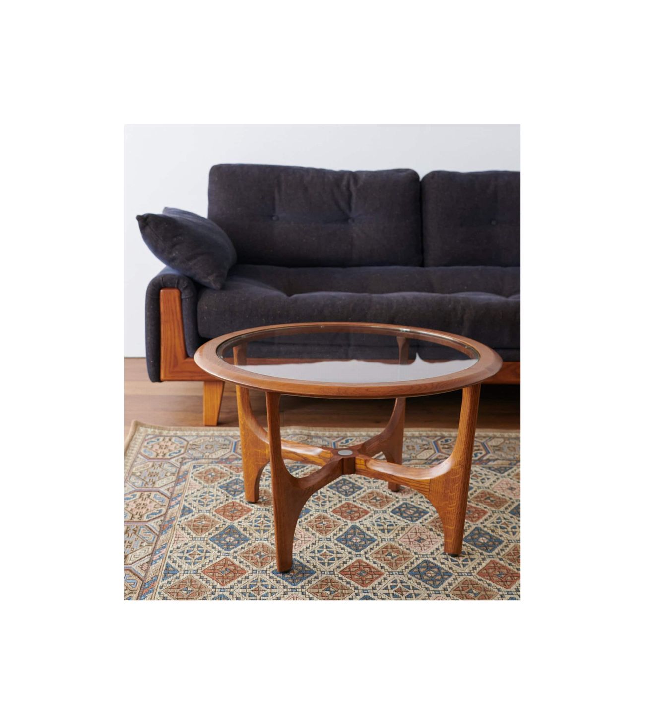 SILHOUETTE CENTER TABLE