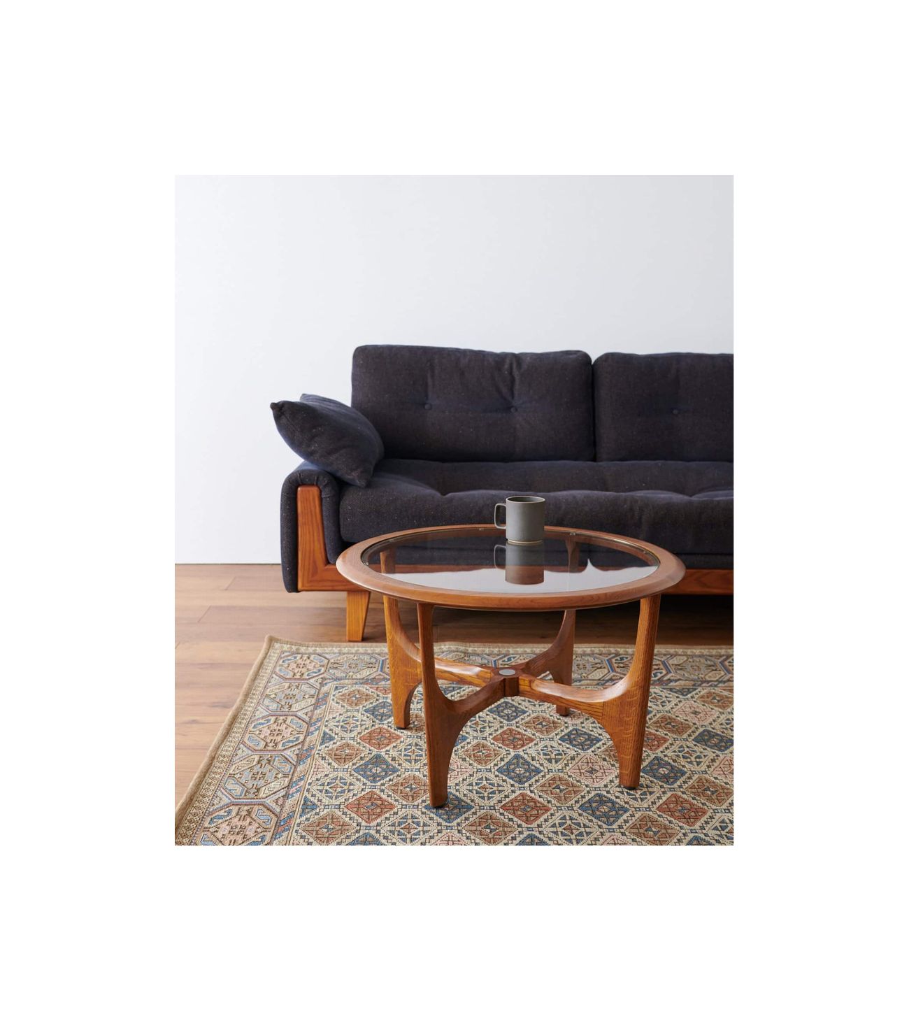 SILHOUETTE CENTER TABLE