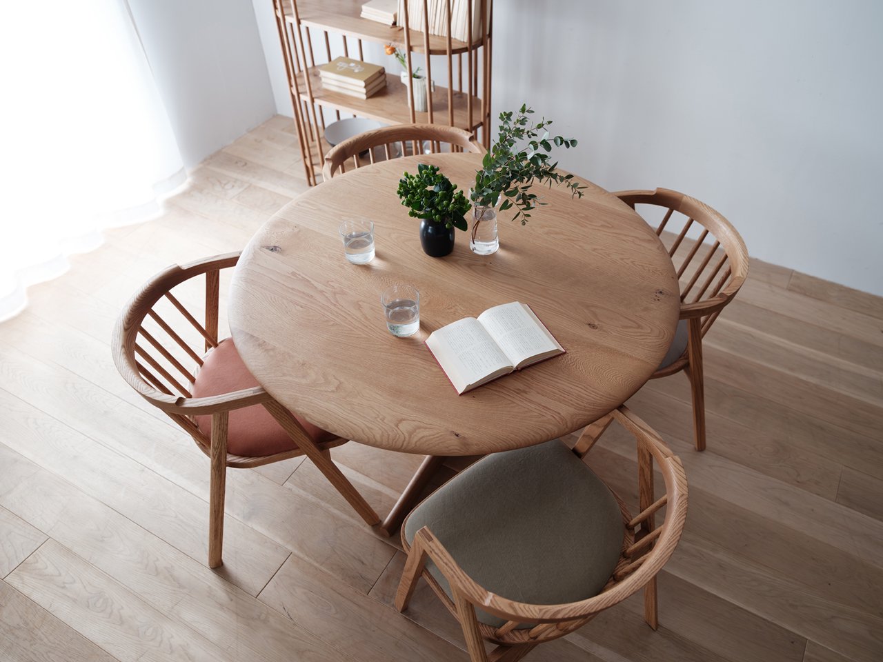 ASTA CIRCLE DINING TABLE(Ø98 / Ø112)