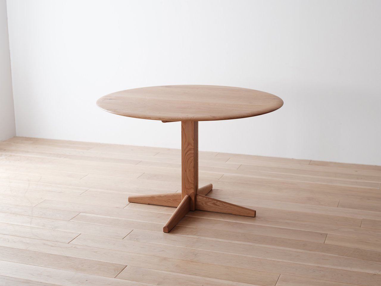 ASTA CIRCLE DINING TABLE(Ø98 / Ø112)