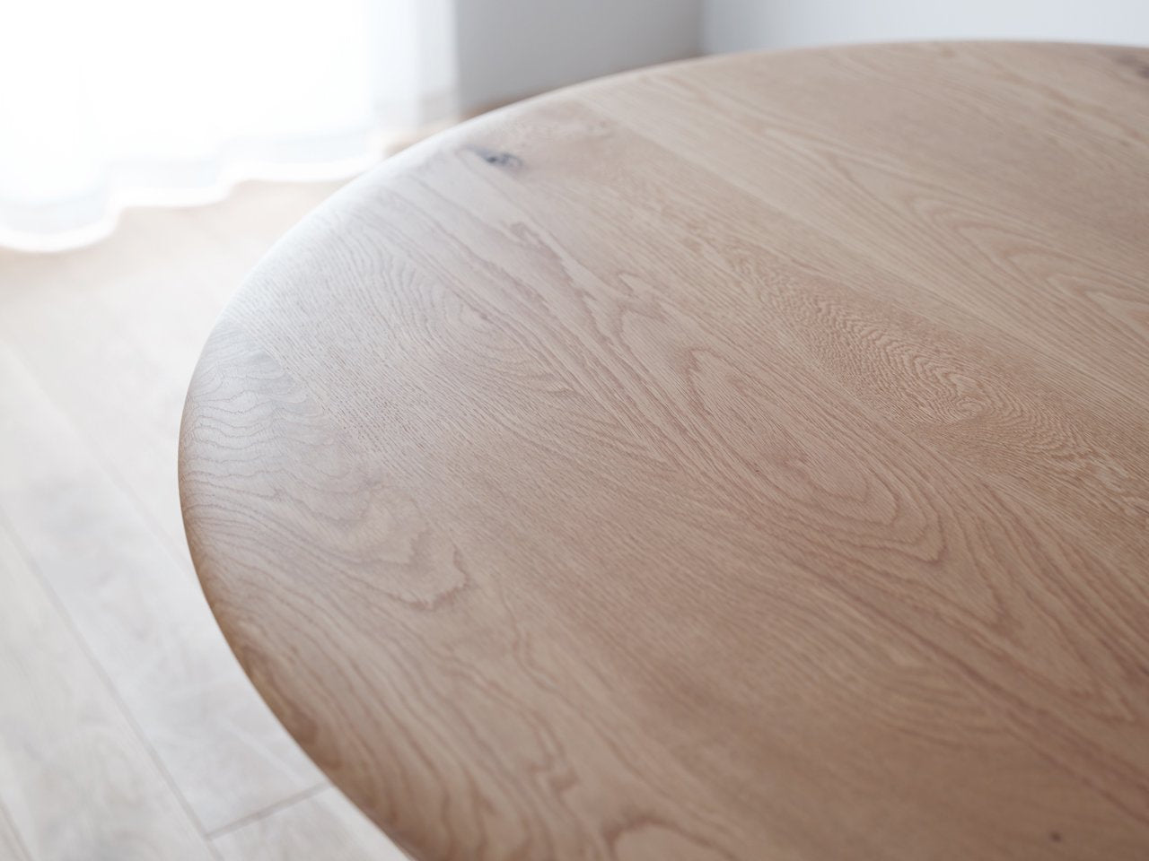 ASTA CIRCLE DINING TABLE(Ø98 / Ø112)