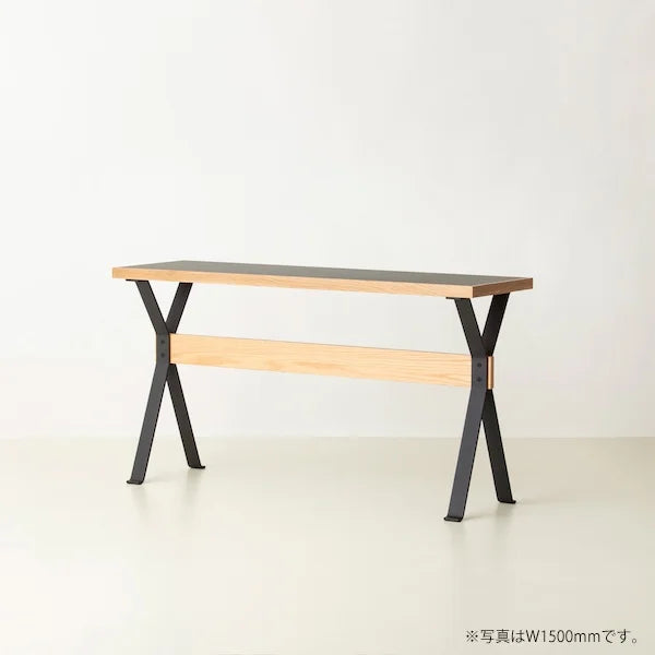 Cross Leg|Table High