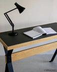 Cross Leg|Table High