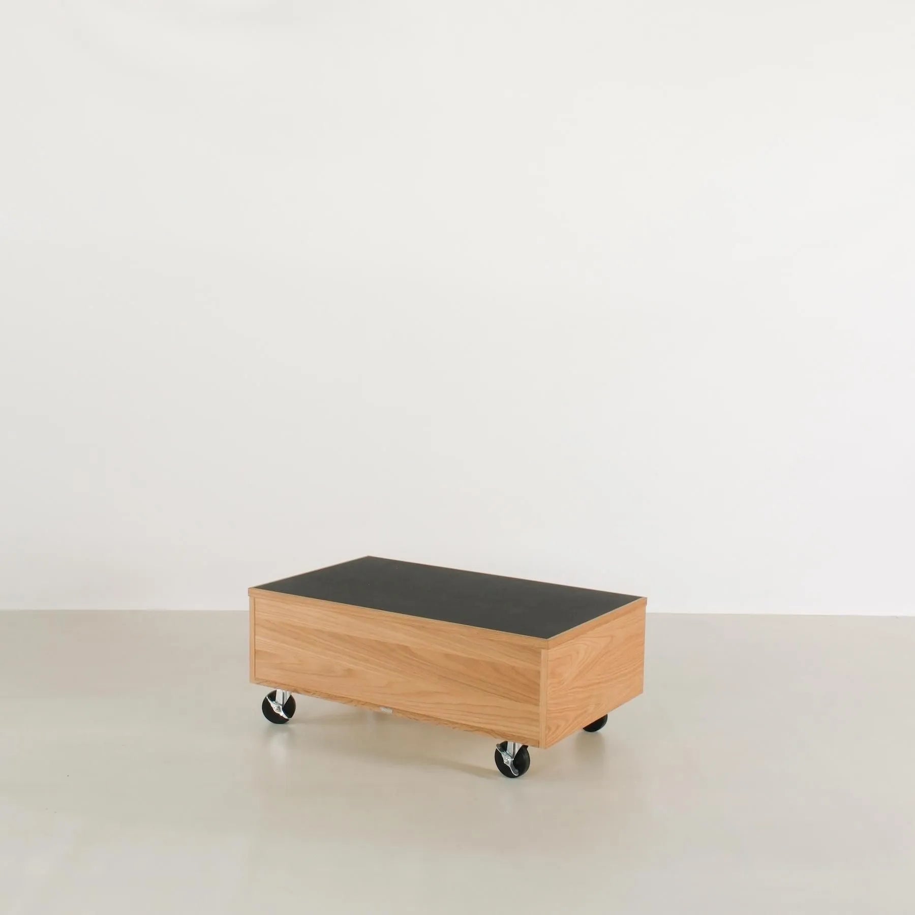 MAP COFFEE TABLE |BLACK TOP