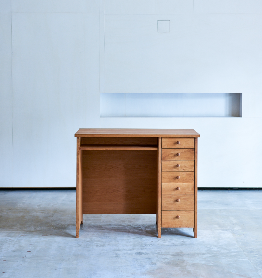 1830 AMERICA CRAFT DESK