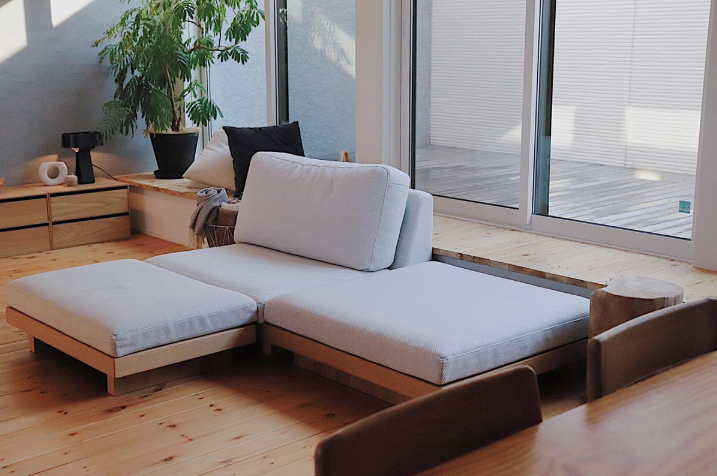 DANISH COUCH SOFA/ ARMLESS 70