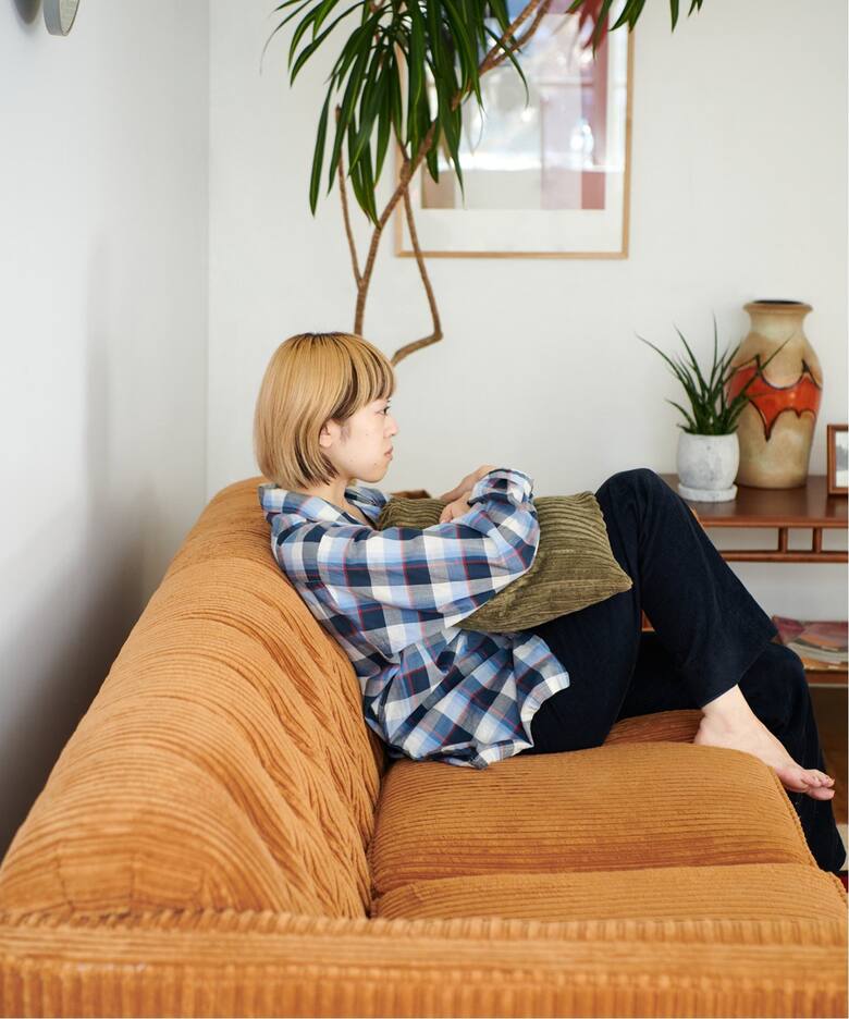 LAKEWOOD SOFA (BLUE GRAY / MUSTARD)