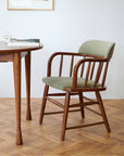OAKS ARM CHAIR