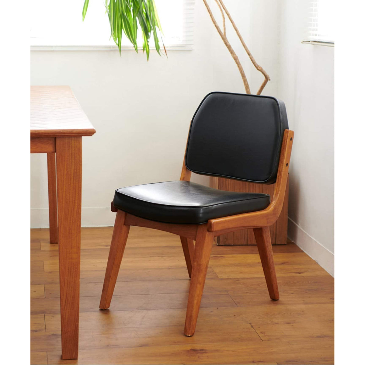 SIERRA CHAIR – HOW Furniture