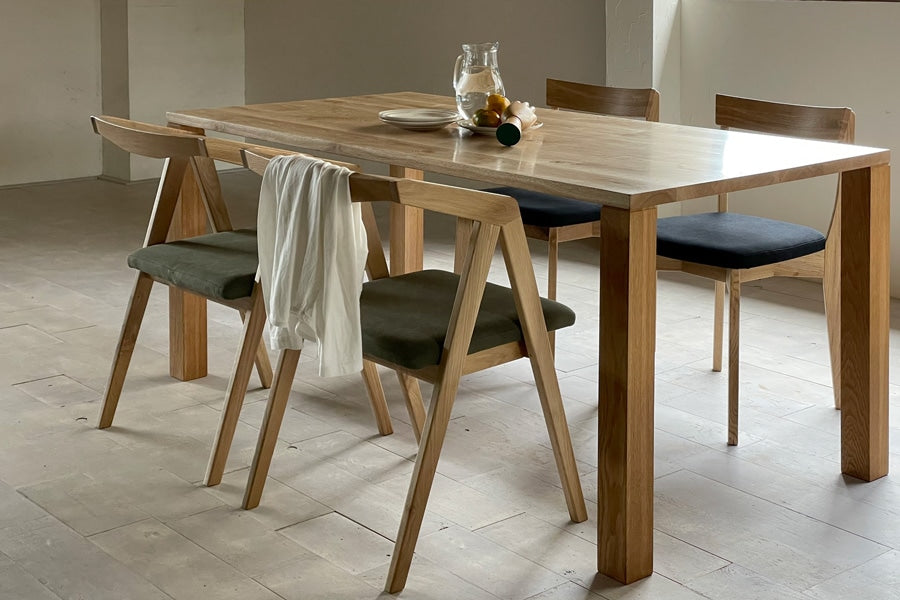 BOOKER.T CHAIR ( OAK / WALNUT )