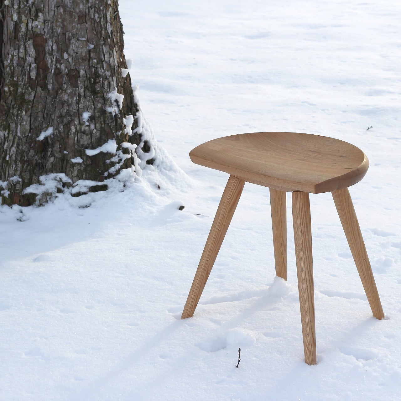 KIJIYA | Moon stool - Walnut