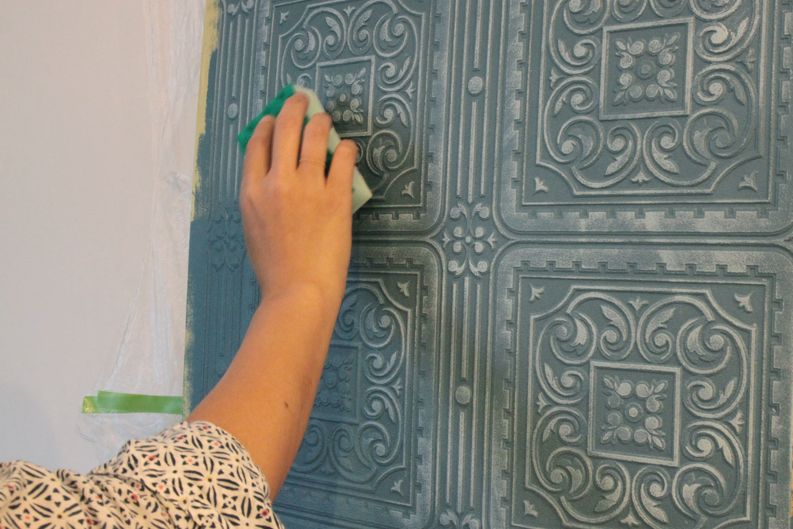 toolbox | Relief Canvas Wallpaper