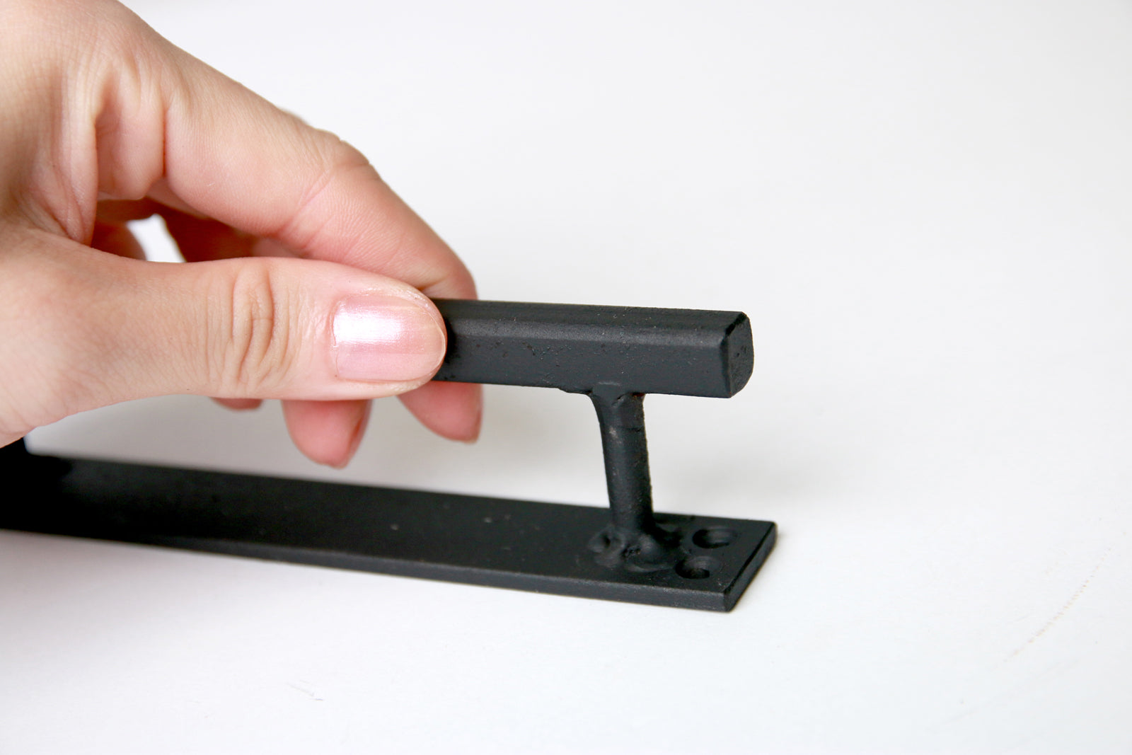 toolbox | Iron Handle Base with Round Bar