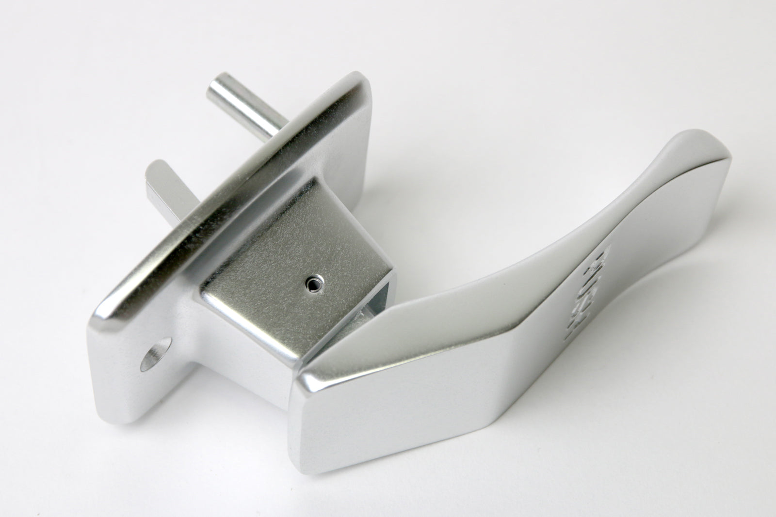 toolbox | One-Touch Door Handle