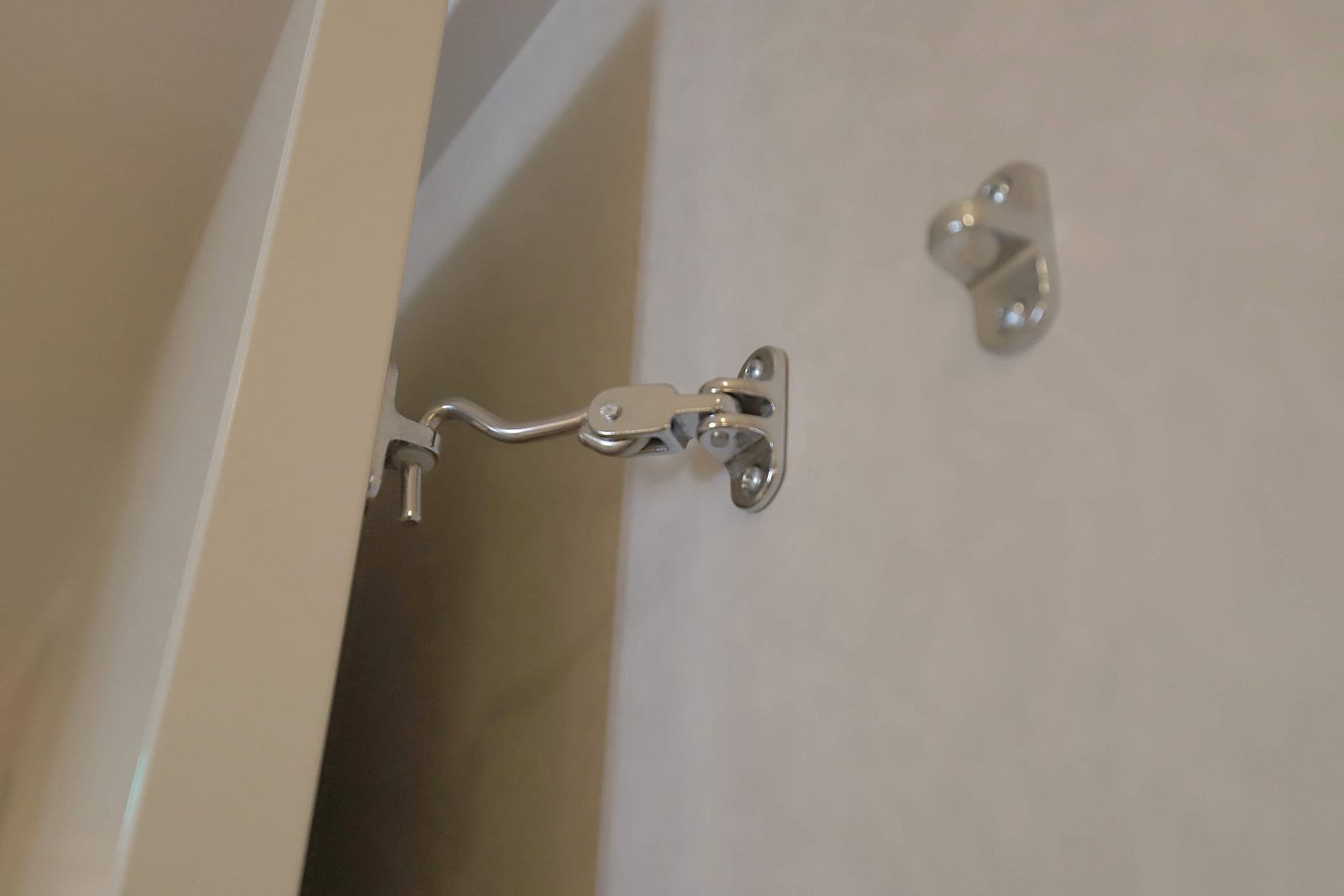 toolbox | Gate Fittings Silent Hook