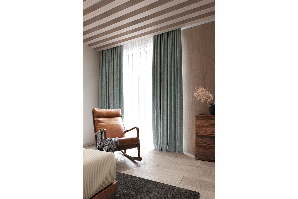 BLUEPRINT HIGH BACK ROCKING LOUNGE CHAIR