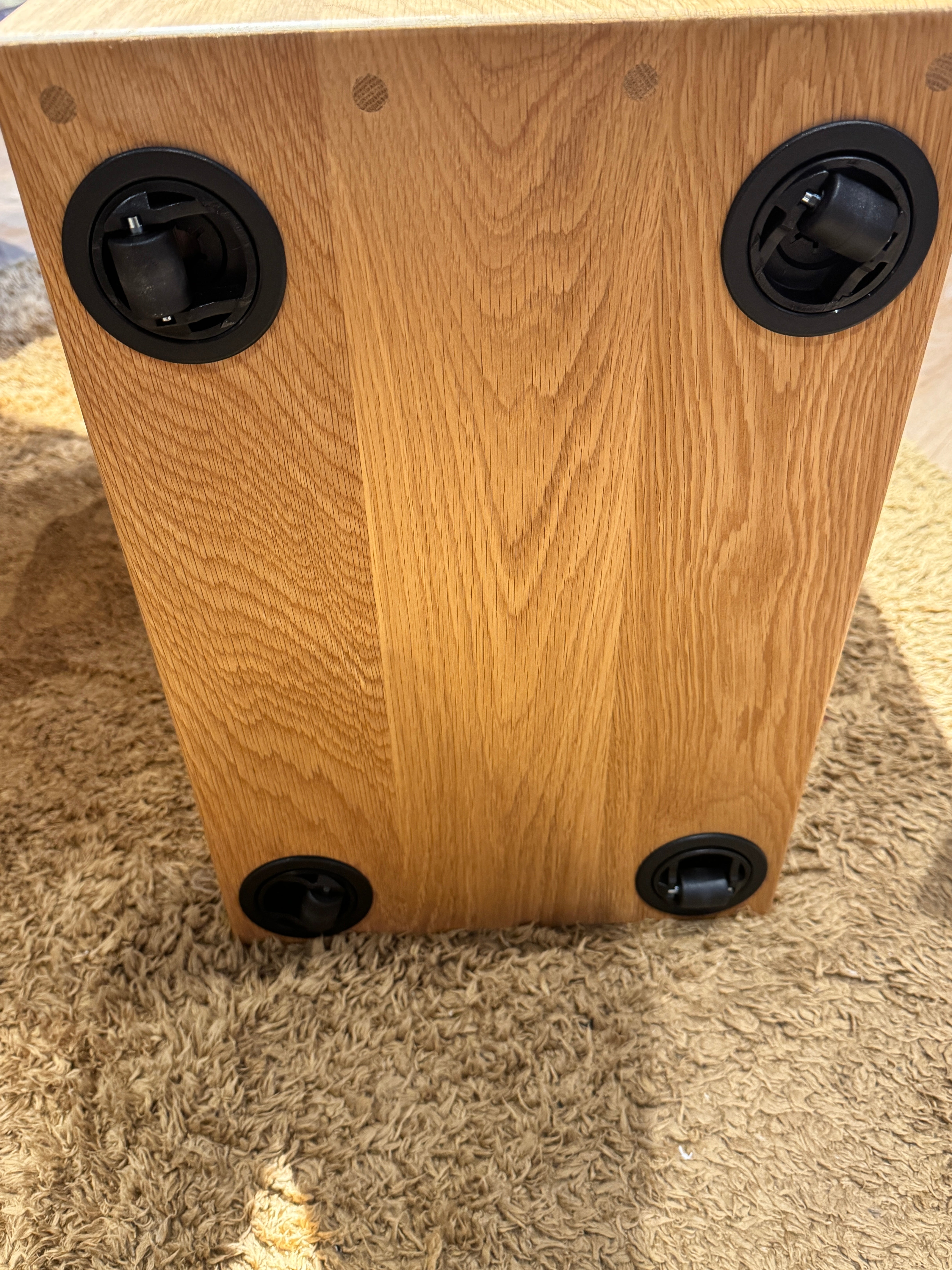 C WAGON SIDE TABLE (WALNUT  / OAK )