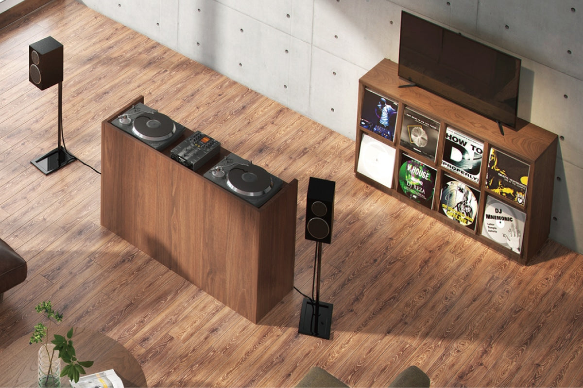 KOROVA RECORD RACK (W1500 - 4R)