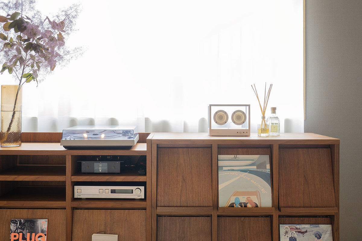 KOROVA RECORD RACK (W1500 - 4R)