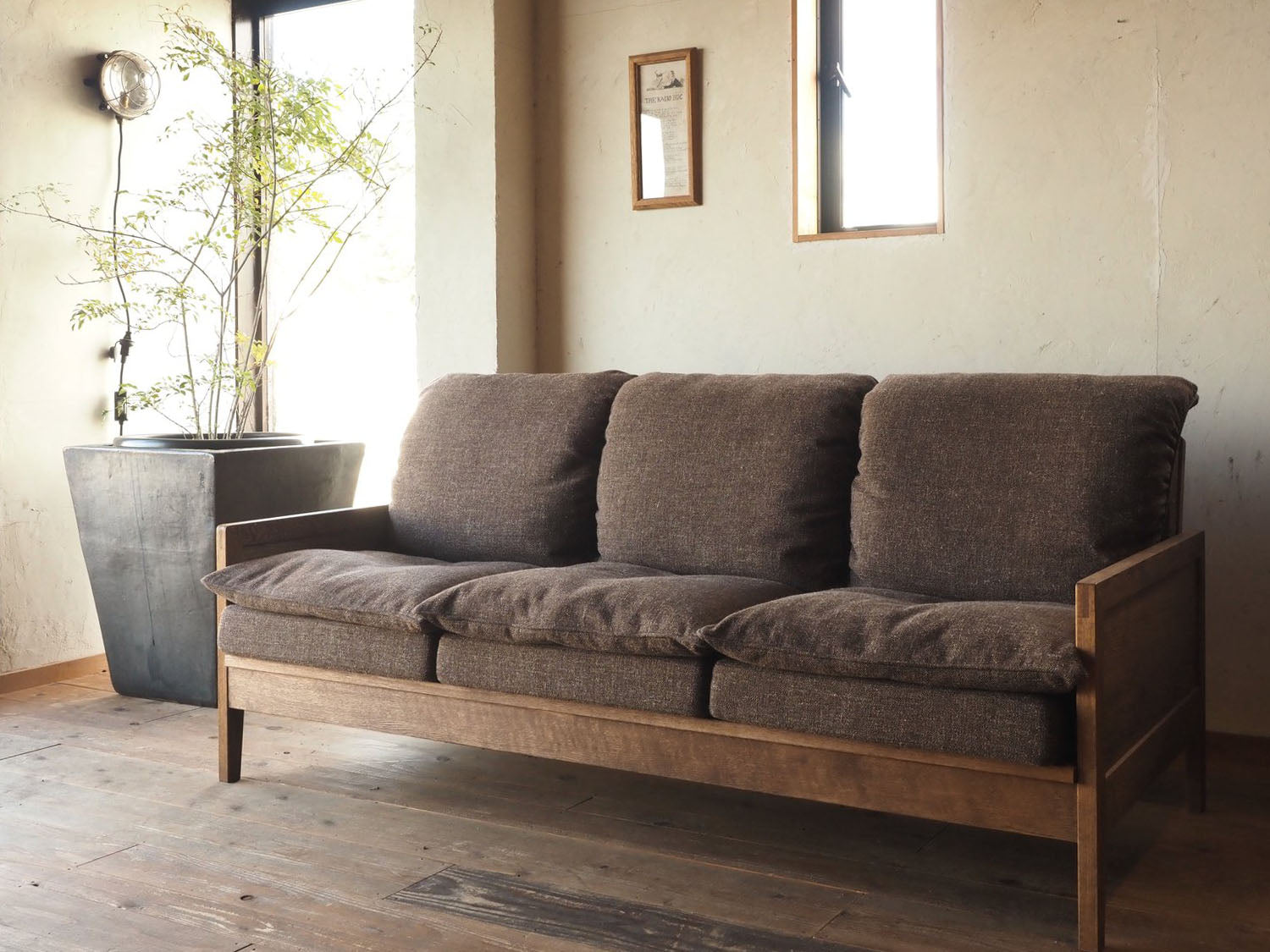 KAMACHI SOFA 3P ( FABRIC )