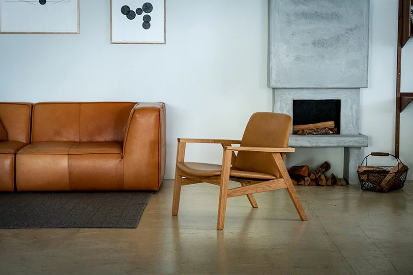 ANN  LOUNGE CHAIR OAK