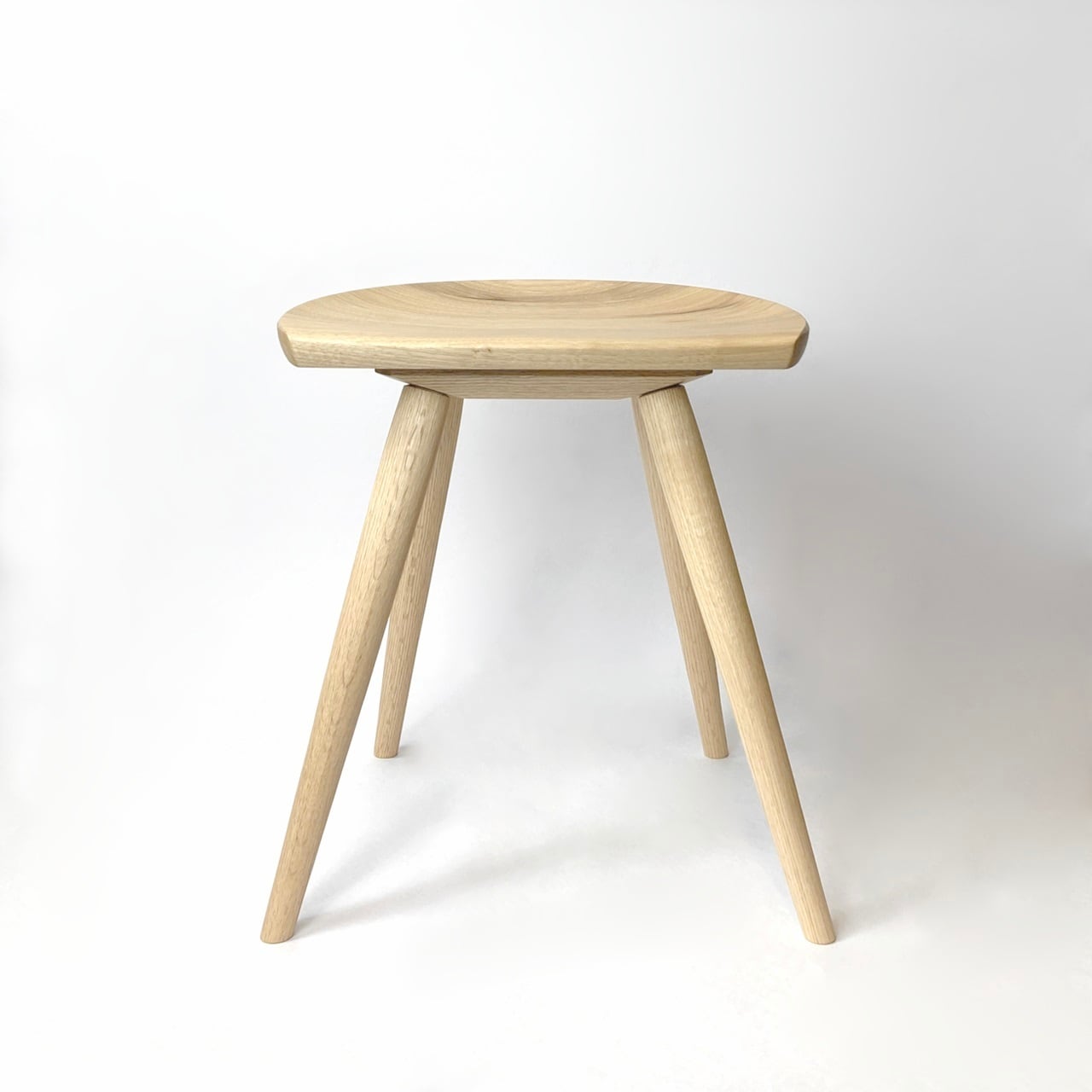 KIJIYA | Moon stool - Walnut