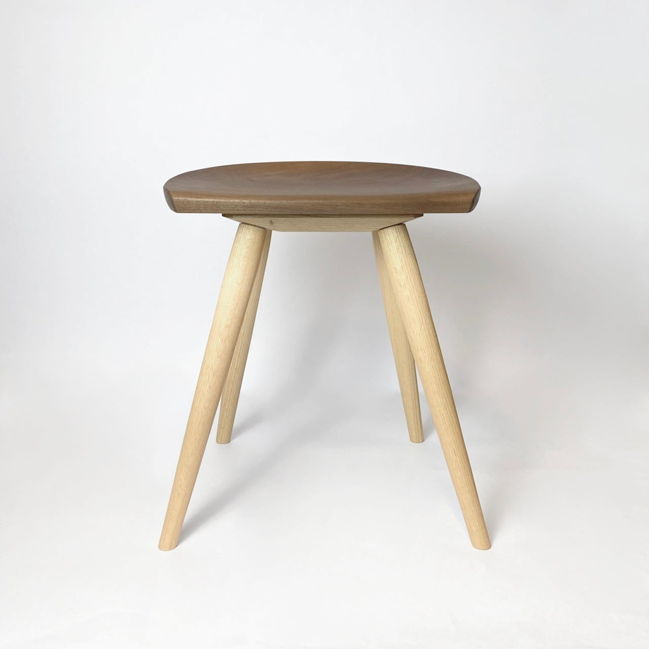 KIJIYA | Moon stool - Black Walnut