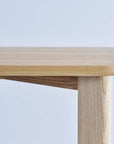 BOARD TABLE ( WALNUT / WHITE ASH )