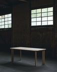 BOARD TABLE ( WALNUT / WHITE ASH )