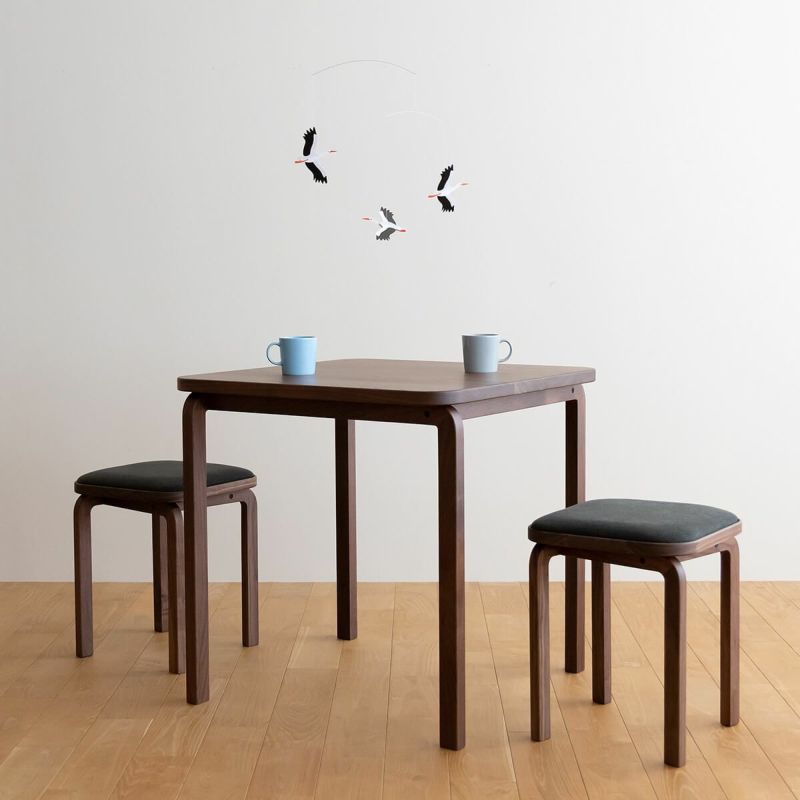 COCCO DINING TABLE (70/126)