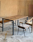 T-BONE TABLE
