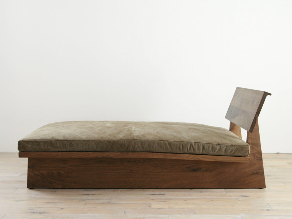 FREX WOOD CHAISE LONGUE 084