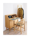 CORNICE WRITING BUREAU 084