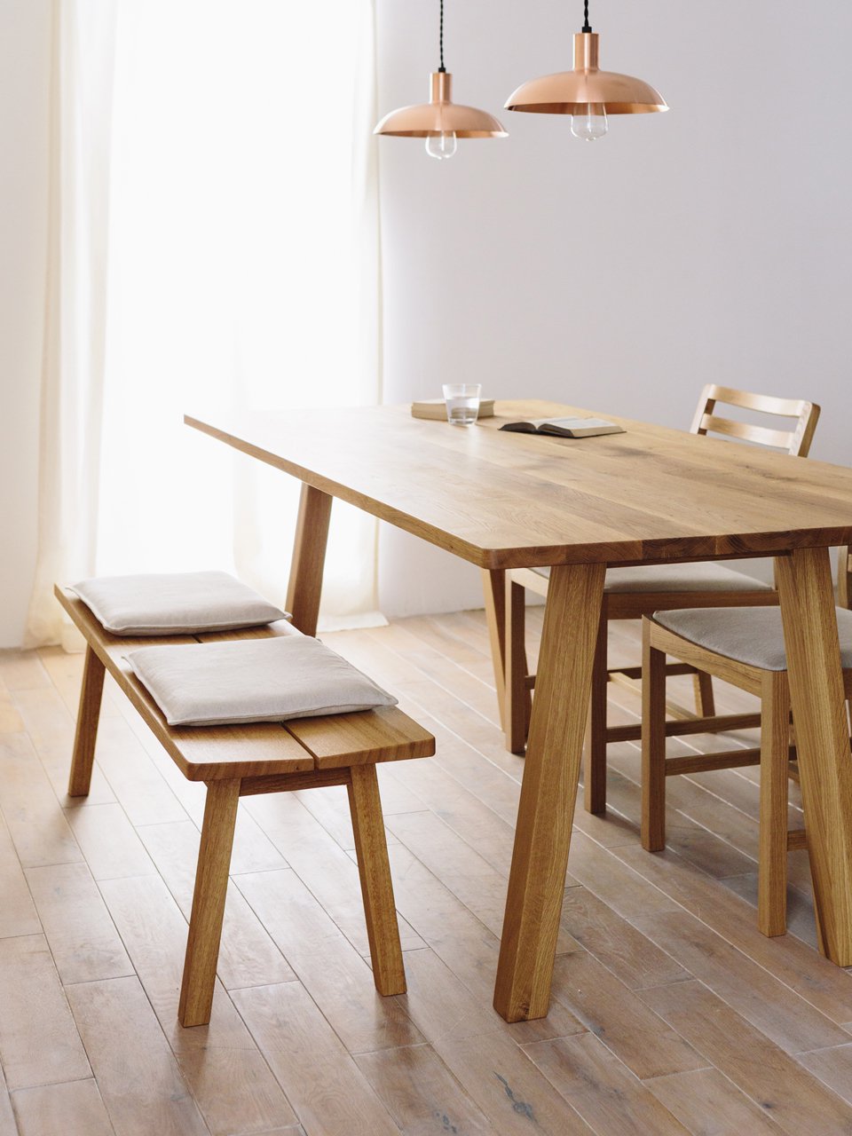 CORNICE DINING TABLE