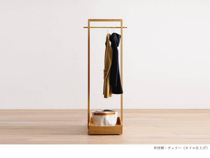 CORNICE COAT HANGER 062