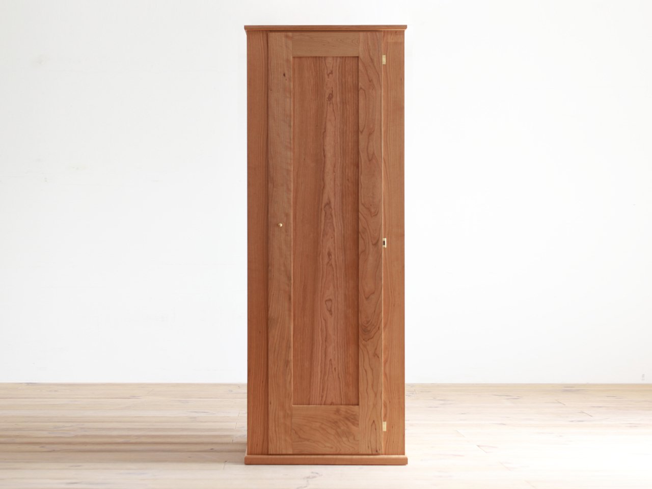 SHIRLEY STORAGE BOARD 071