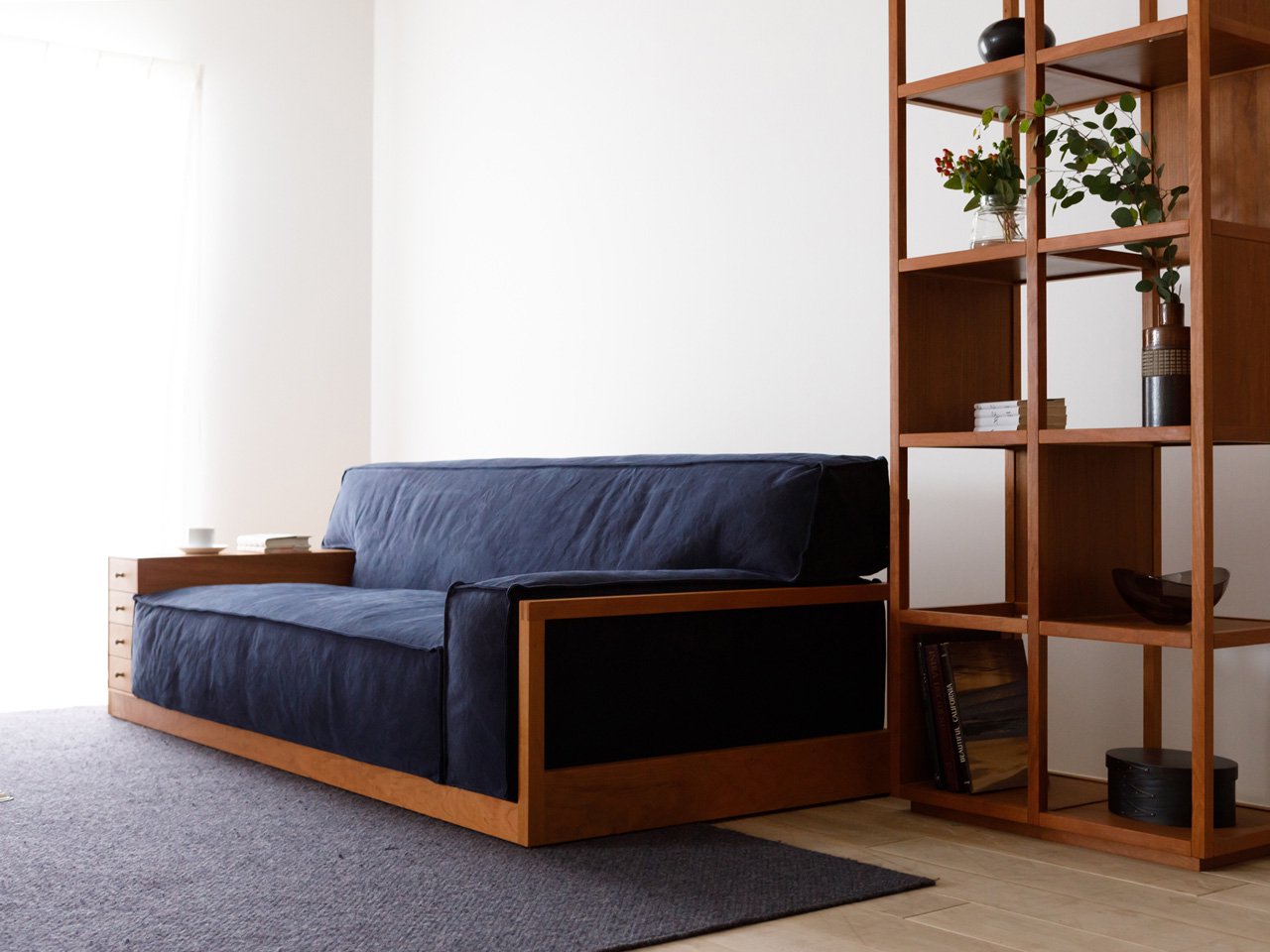 CORNICE BLOCK SOFA W/ DRAWER