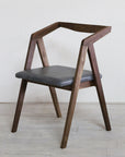 BOOKER.T CHAIR ( OAK / WALNUT )