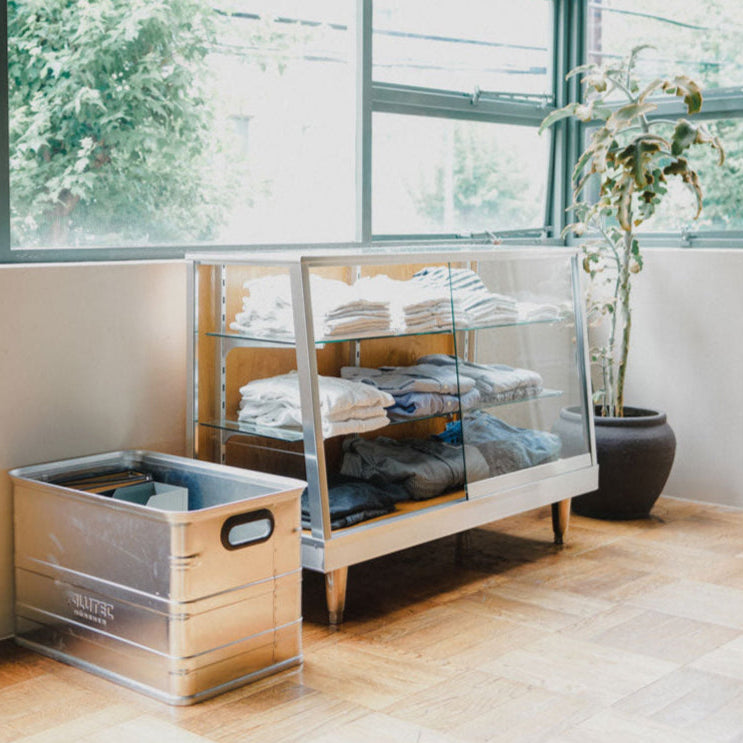 ALUMINIUM GLASS CASE