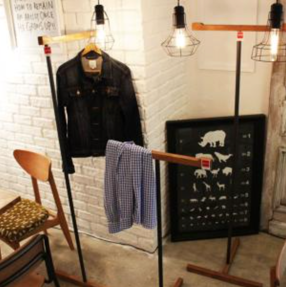 ROUGH HANGER LOW STAND