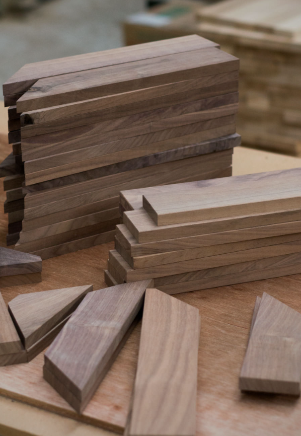 Ms. Herring Low Table ( Rectangle )