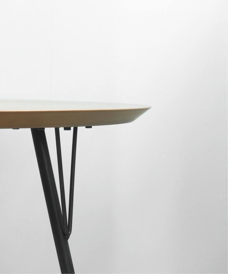 GRANDVIEW ATELIER ROUND TABLE