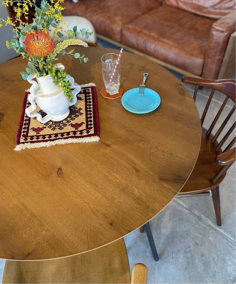 GRANDVIEW ATELIER ROUND TABLE
